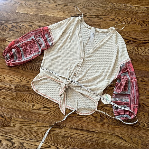 NWT Hummingbird Boho waffle knit button crop - Picture 5 of 6